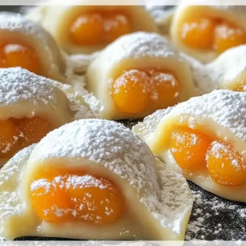 Marillenknödel mit Topfenteig