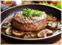 Zartes Filet Mignon in einer köstlichen Portobello-Cremesauce genießen