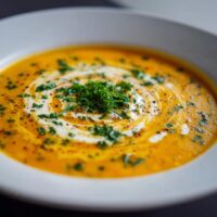 Bärlauch-Kürbiscremesuppe