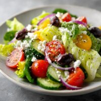 Frischer Mediterraner Salat
