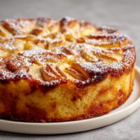 Pfannen-Kuchen mit Äpfeln