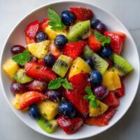 Regenbogen-Fruchtsalat