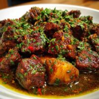 Rindfleisch mit Paprika und Kräutern