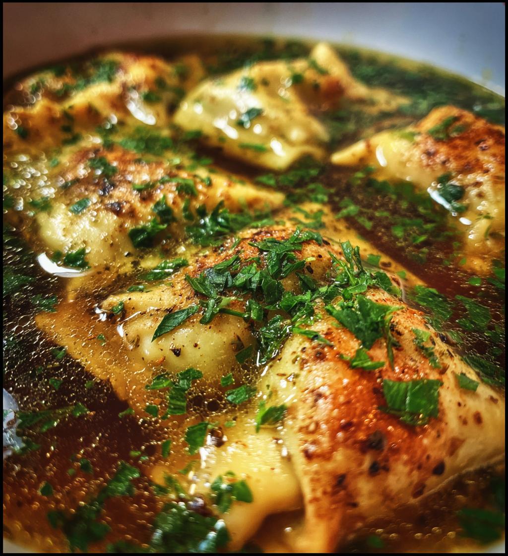 maultaschen in zwiebelsuppe - detail 1