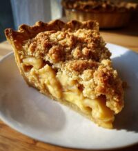 apple crumb slab pie