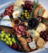 charcuterie board thanksgiving ideas