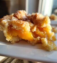 the easiest southern peach cobbler