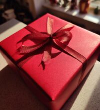 red wrapping paper christmas