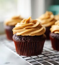 chocolate peanut butter cupcakes