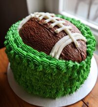 easy football cake