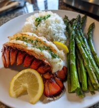 what to eat with lobster tail